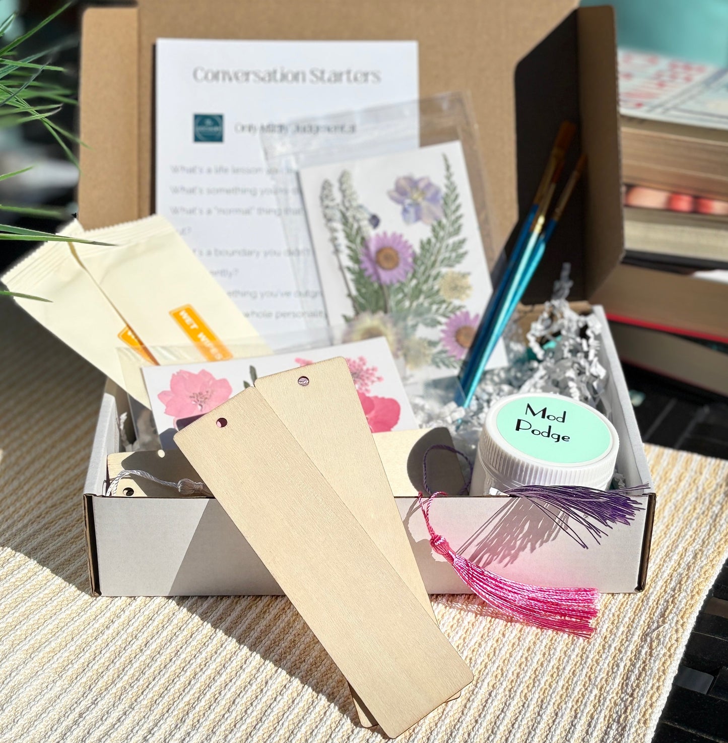 Decorate bookmarks craft