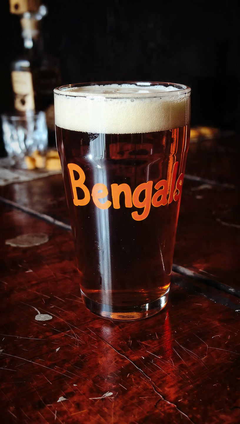 The Glass Act for Two - Raise a glass to creativity